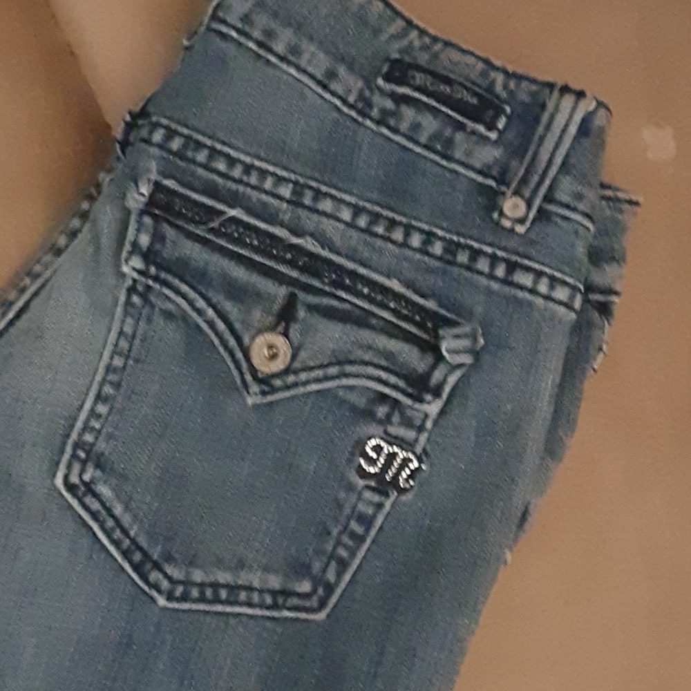 Miss Me Capris 29
